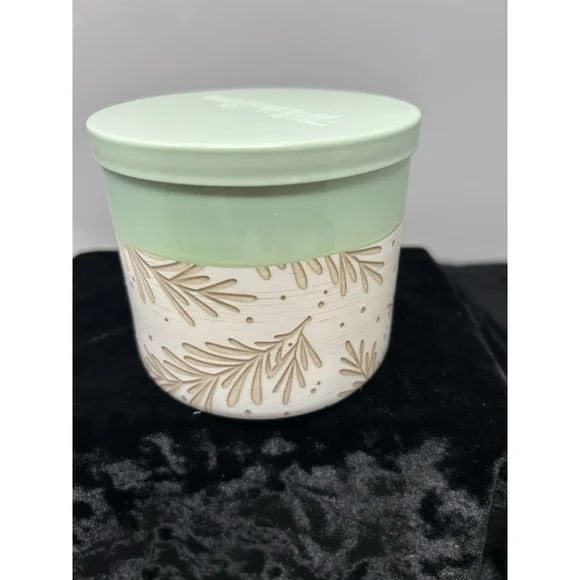 Bath & Body Works White Barn White Tea & Sage Three Wick Scented Candle READ - Picture 6 of 7